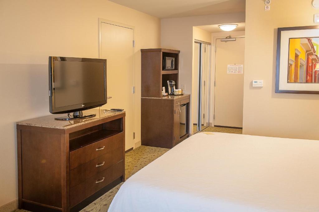 Hilton Garden Inn Pensacola Airport/Medical Center image 13